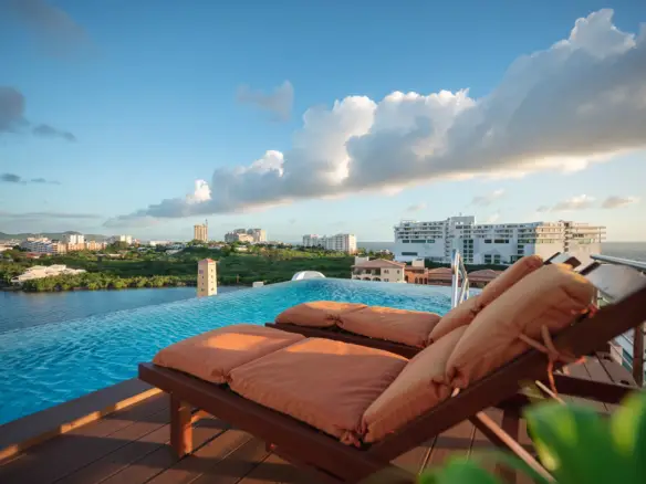 Porto Cupecoy Penthouse Rivage Retreat