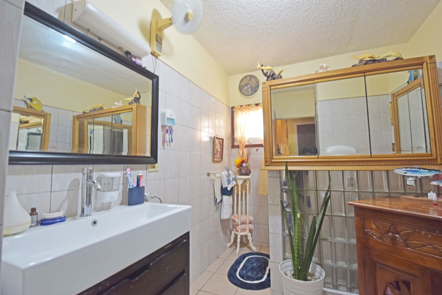 Dawn Beach 2 Bedroom Villa Primary Bathroom